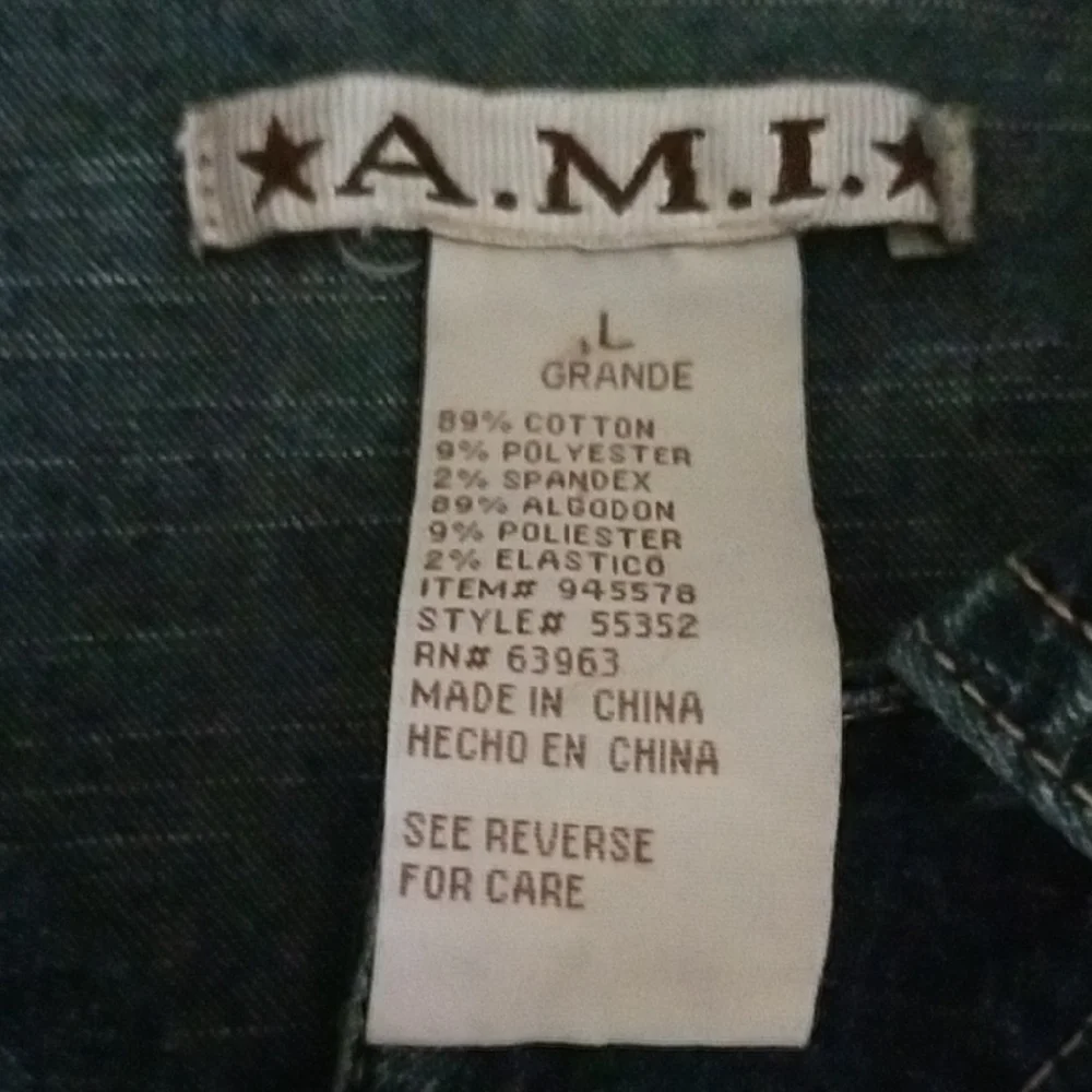 Ami Blue Jean Jacket Cropped Style - Picture 5 of 7